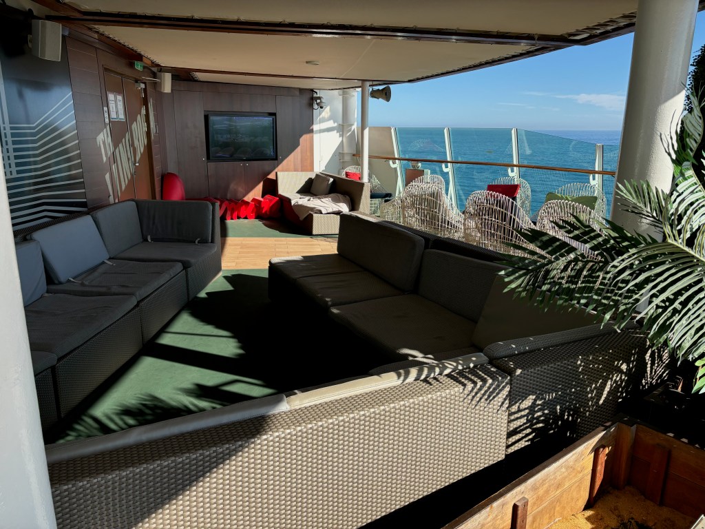 5 Tips for Cruising with Teens During the School&nbsp;Year